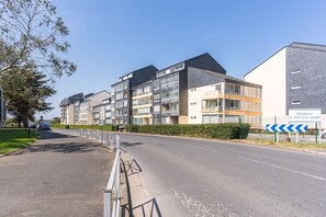 Exterior - Studio Côte de Nacre - À 450 m de la Plage (Courseulles-sur-Mer)