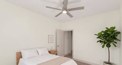 Near Mansfield Stadium - Brand New Townhome Unit 2
