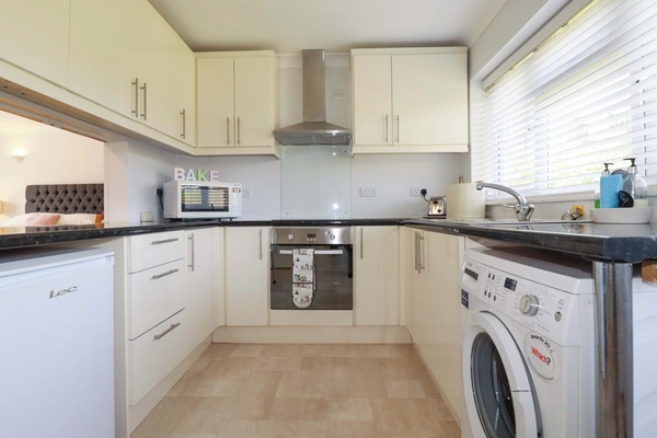 Dishwasher, cookware/dishes/utensils
