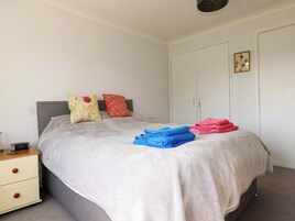 2 dormitorios, wifi gratis, decoración individual
