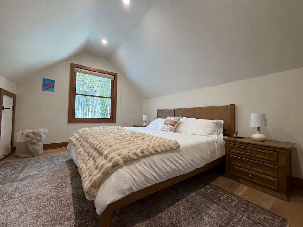 3 dormitorios, tabla de planchar con plancha, wifi y ropa de cama