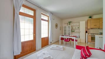 2 camere, ferro/asse da stiro