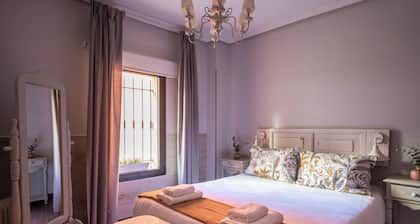 LA TAPISSERIE - COZY CHARM IN DOWNTOWN SANTANDER