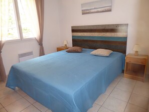 3 chambres, fer et planche à repasser, Wi-Fi gratuit