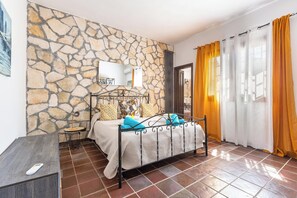 3 bedrooms, iron/ironing board, Internet, bed sheets - Villa Carlotta by Perle di Puglia (Ostuni)