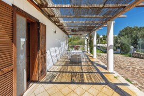 Outdoor dining - Villa Carlotta by Perle di Puglia (Ostuni)
