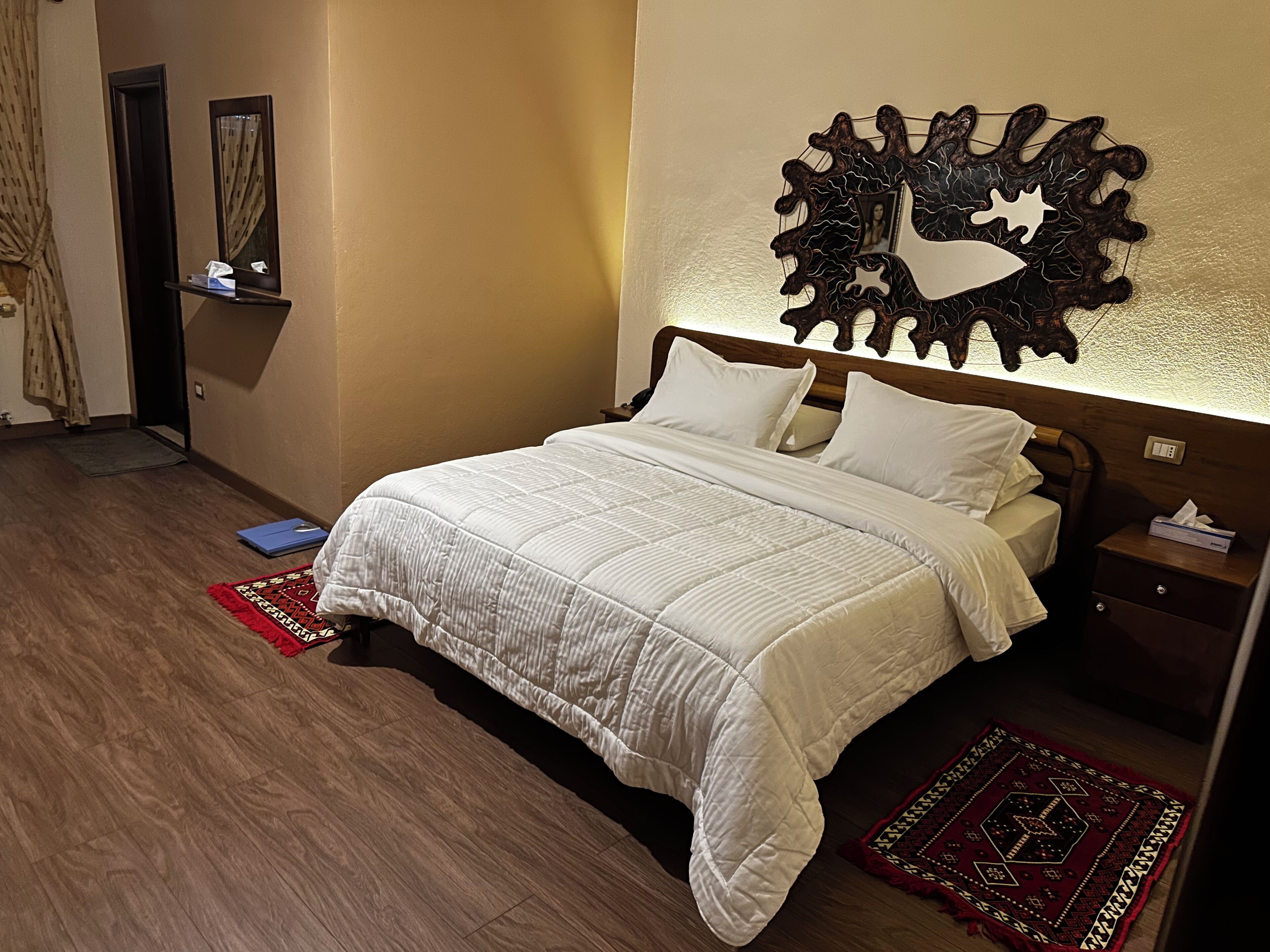 Habitació doble, 1 llit doble | Escriptori, habitacions insonoritzades i planxa i posts de planxar 