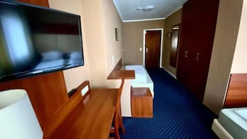 Family Triple Room, City View
