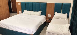 WiFi (無料)