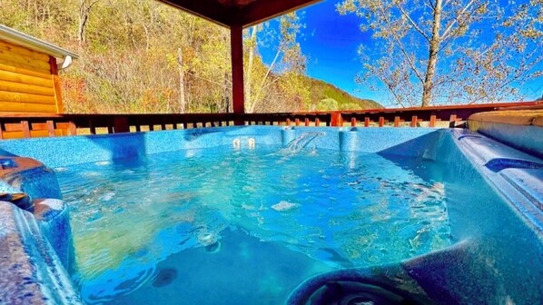 Baignoire à remous extérieure