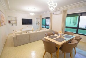 Dining - Havre luxe Tanger Plage & TGV 2 min (Tanger)