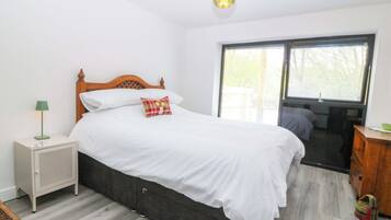 1 bedroom, WiFi (free), individually decorated, individually furnished