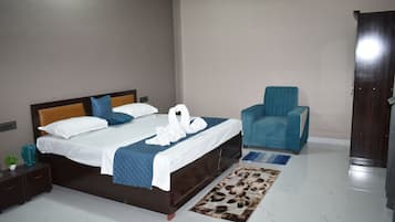 Doppelzimmer, Balkon, Stadtblick