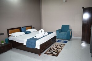 Dobbeltrom, balkong, byutsikt