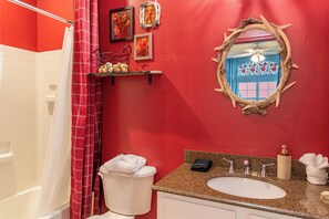 Bathroom - Disney Wonderland Home, Game Room + Hidden Mickey (Kissimmee)