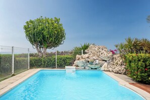 Pool - Bungalow Le Raisinier 2 air-conditioned bedrooms sea view and shared pool (Sainte-Anne)