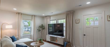 Smart TV, books