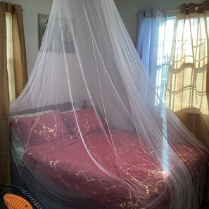 Room - Lovely Cozy 2-bedroom house in quiet Black Bay Area for your peaceful getaway (Vieux Fort)