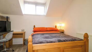 3 bedrooms, free WiFi, individually decorated, individually furnished