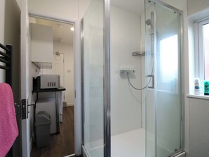 Shower - 57 Abbey Street (Nottingham)