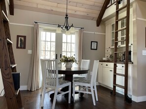 Dining - Forest Cottage with 2-3 bedrooms & AC in DuBois (DuBois)