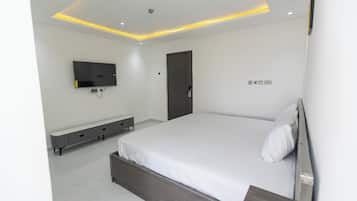 Soundproofing, iron/ironing board, free WiFi