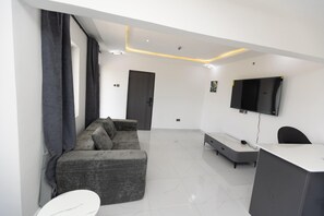 Executive Studio Suite, Mountain View | Living area - MABIZA MOUNTAIN VIEW APARTMENTS  (Ho)