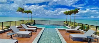 Arpoar 215 - Beachfront apartment in Manaíra for 3 people