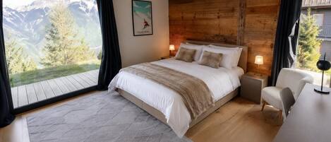 6 bedrooms, WiFi, bed sheets