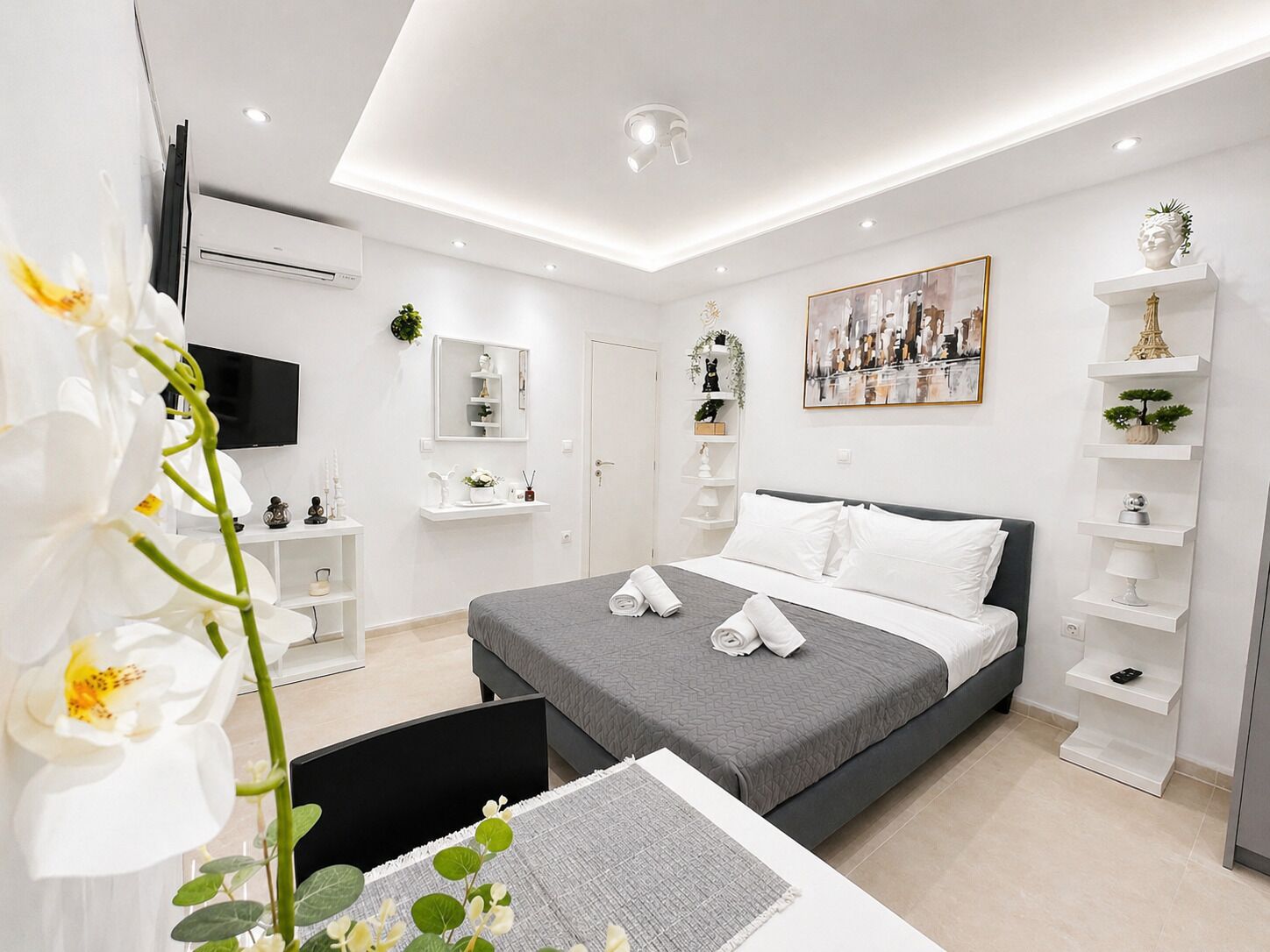 1 bedroom, iron/ironing board, internet, bed sheets