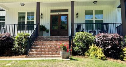 Beautiful, quiet 4-bedroom Home- Master's Week.