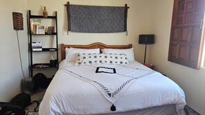 2 habitaciones, tabla de planchar con plancha y wifi gratis 