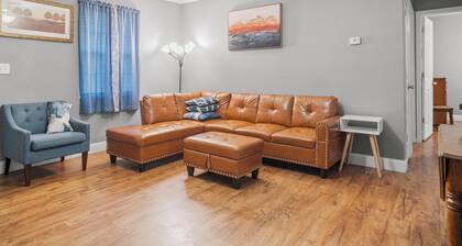 The Wanderers Nest I Cozy 2BR I 15m to RRG I Wi-Fi
