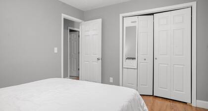 The Wanderers Nest I Cozy 2BR I 15m to RRG I Wi-Fi