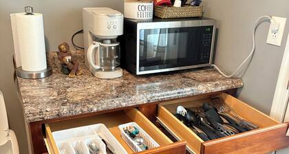 Hide & Seek Lodge I Cozy 2BR I 15m to RRG I Wi-Fi