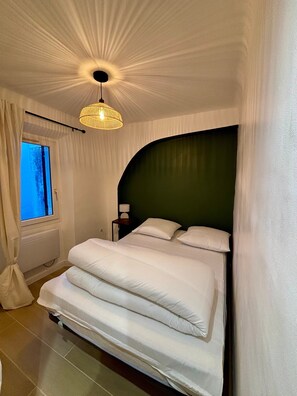 1 chambre, fer et planche à repasser, Wi-Fi, draps fournis