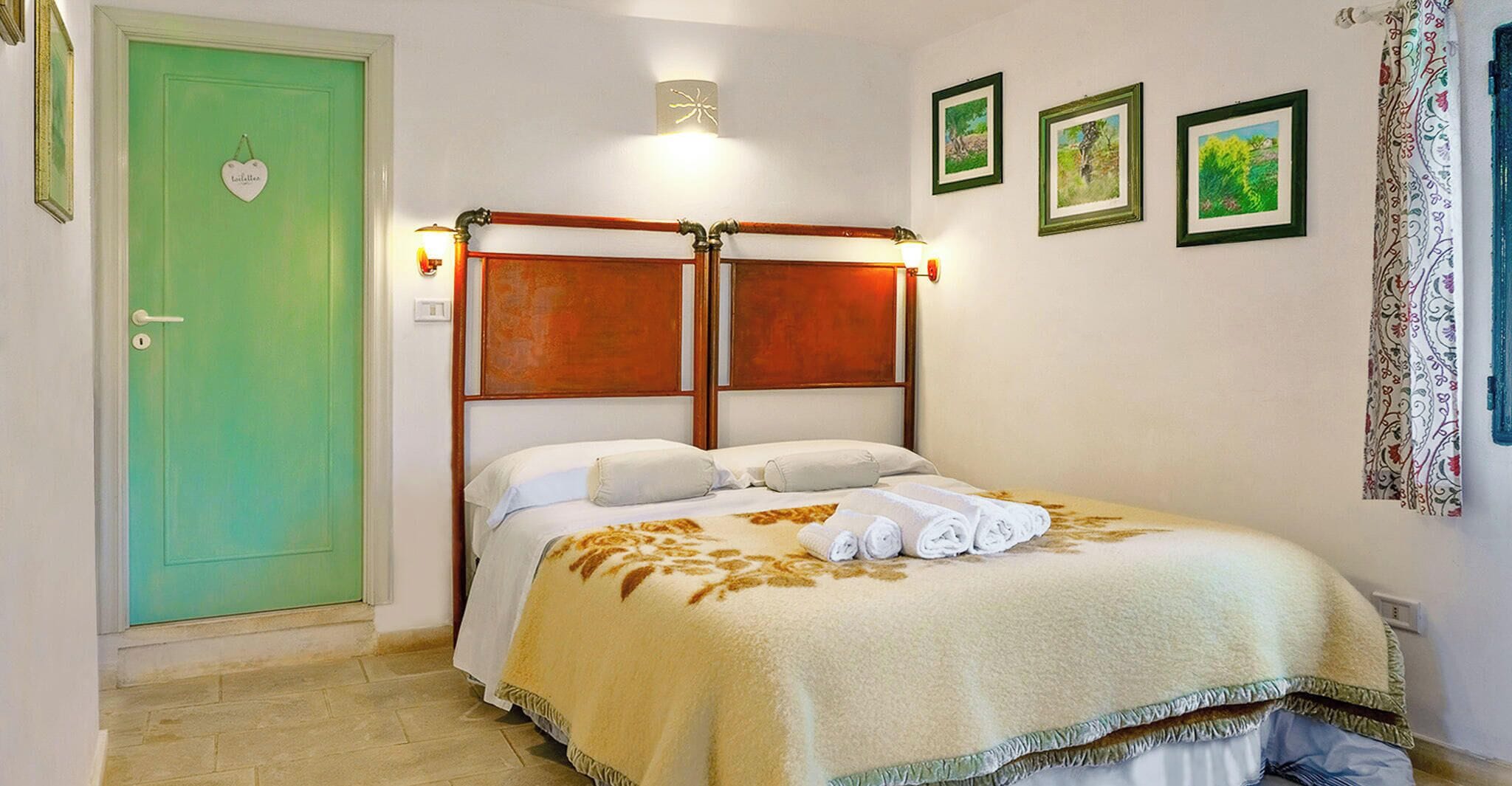1 bedroom, iron/ironing board, internet, bed sheets