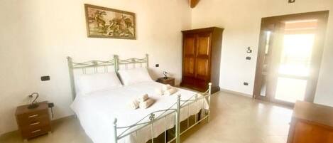 Double or Twin Room, Courtyard View