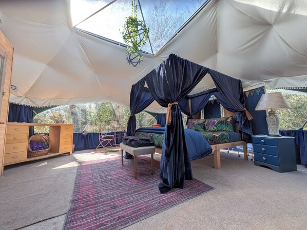 Tent (Four Poster bed) | Bed sheets - Hideaway Escapes Penny Bun Geo Dome (Narberth)