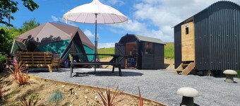 Hideaway Escapes Penny Bun Geo Dome