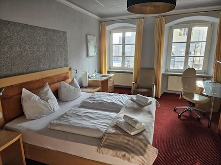 Deluxe-Doppelzimmer, Stadtblick. Hotel Rose