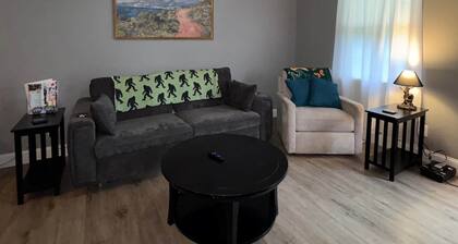 Yeti Escape I Cozy 2BR I 15m to RRG I Wi-Fi