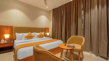 Superior Double Room, City View | Premium bedding, down duvets, memory-foam beds, desk