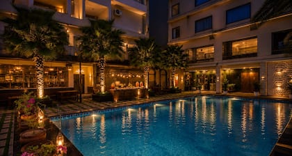 Hotel Escala - Near Golden Gate Amritsar