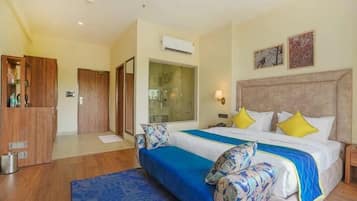 Kamar Double Deluks | Meja kerja, ruang kerja ramah laptop, dan Wi-Fi gratis
