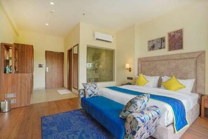 Habitación doble Deluxe | Escritorio, espacio para trabajar con laptop y wifi gratis 