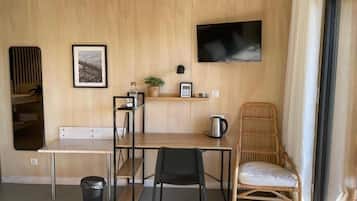 Tweepersoonskamer, uitzicht op tuin | Interieur