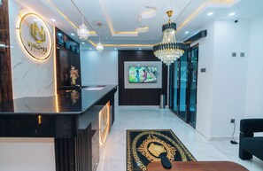 Lobby - VINCHEE SUITES (Lagos)