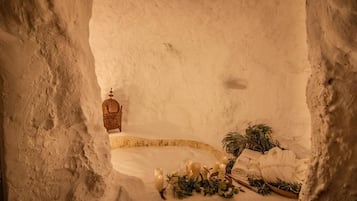 Suíte, vista para a piscina | Parte interna