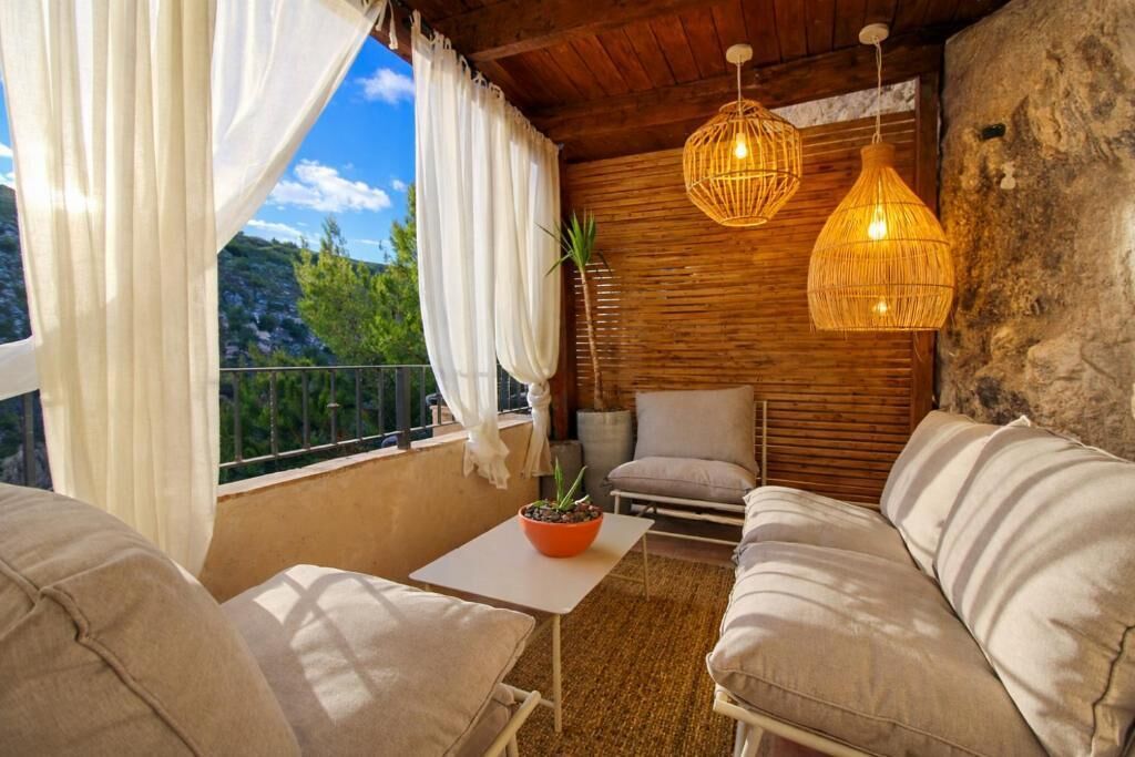 Deluxe Suite, Mountain View | Interior